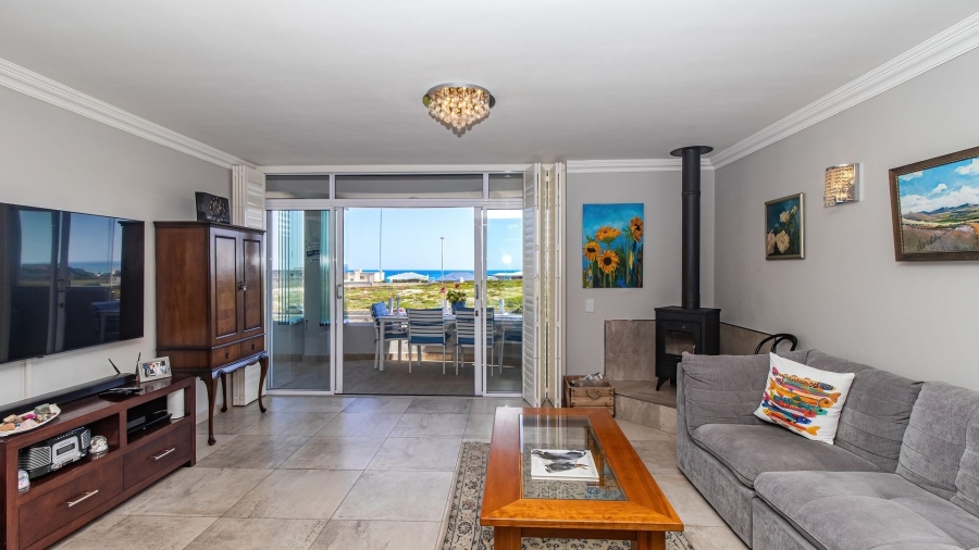 3 Bedroom Property for Sale in Bloubergstrand Western Cape